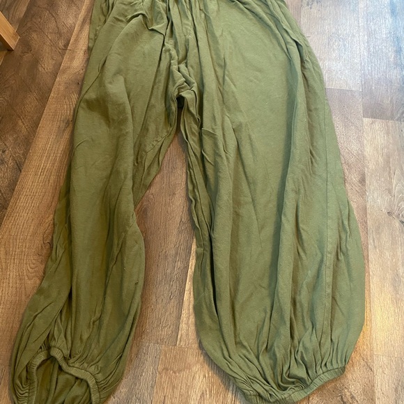 Urban Outfitters Out from Under Tyler Balloon Pant - Picture 5 of 8